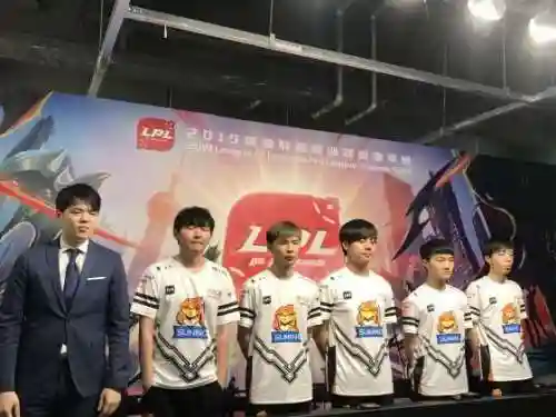 琴女辅助阵容搭配(琴女带什么召唤师技能)