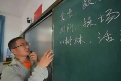 白石爬塔阵容搭配(守塔不能停0氪最强阵容)插图4