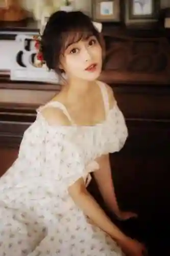 美琪变成了黑魔仙(美琪为救妹妹受伤)