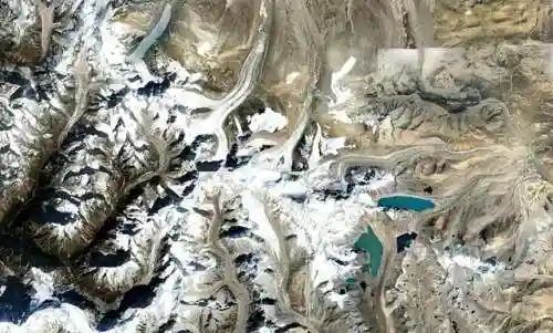 卫星地图2021年高清(手机实景卫星地图)插图2