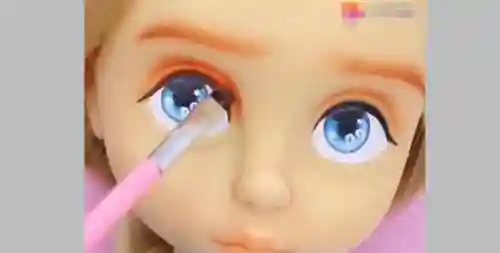 芭比娃娃化妆游戏装扮(小公主化妆打扮小游戏)插图4