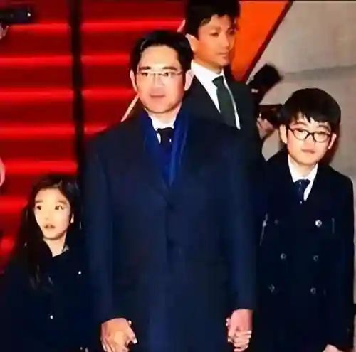 胡桃阵容搭配五条校(胡桃平民队伍推荐)插图2