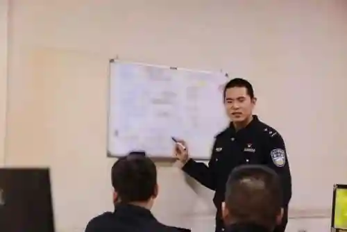 小马跑酷推荐阵容搭配(小马宝莉彩虹跑酷)