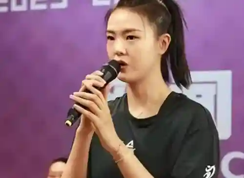 排球配套阵容搭配推荐最新(三排什么阵容最好)插图6