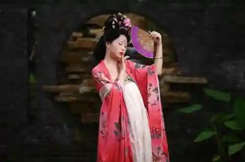 汉服朋友阵容怎么搭配图片(汉服怎么穿的)插图10