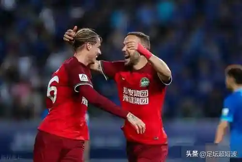 最佳球会门将阵容搭配(足球最佳11人阵容)插图4