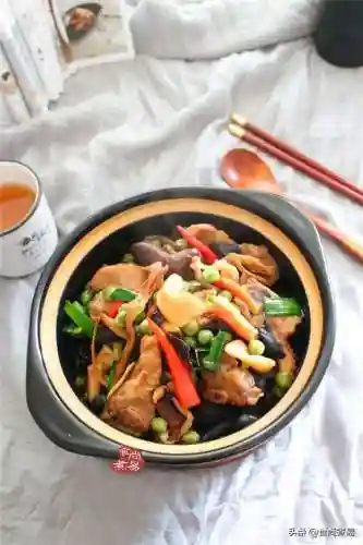 三个媳妇一锅烩大团圆婚礼(老扒55和他的三个子女的婚姻状况)插图1 三个媳妇一锅烩大团圆婚礼(老扒55和他的三个子女的婚姻状况)插图1