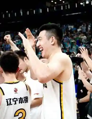 豪华人马阵容怎么搭配(马云禄阵容搭配)