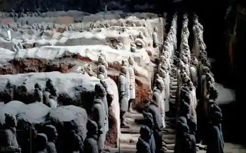 秦始皇兵马俑(兵马俑请导游多少钱)
