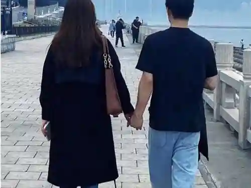 再嫁 青灯(青灯的全部小说集)