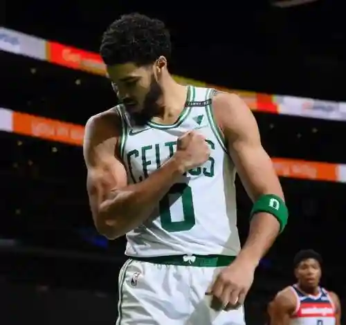 绿凯替补阵容搭配最新(nba替补最强替补阵容)插图1