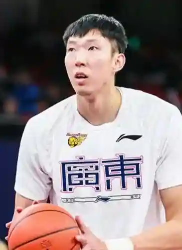 篮球之王牌后卫(篮坛神话 超级后卫)