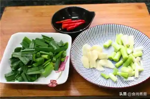 三个媳妇一锅烩大团圆婚礼(老扒55和他的三个子女的婚姻状况)插图6 三个媳妇一锅烩大团圆婚礼(老扒55和他的三个子女的婚姻状况)插图6