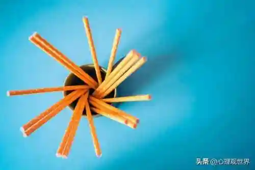 适合教室坐着玩的游戏(最好玩的游戏排名第一)插图3 适合教室坐着玩的游戏(最好玩的游戏排名第一)插图3
