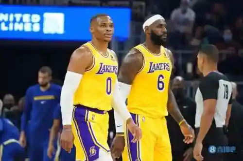 湖人经理模式阵容搭配(nba2kol2经理模式最强阵容)插图1