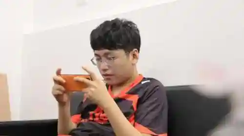 露娜李白斗法阵容搭配(露娜适合打什么阵容)
