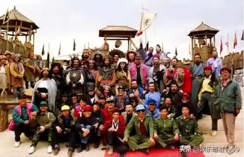 拍三国演义死了很多群演(老三国拍摄牺牲了多少人啊)插图7