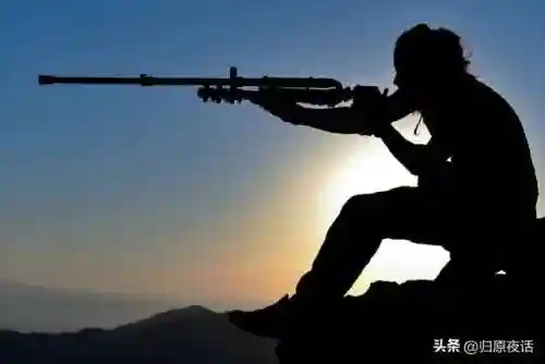 决斗场必胜阵容搭配图片(雷主平民最强阵容搭配)插图1