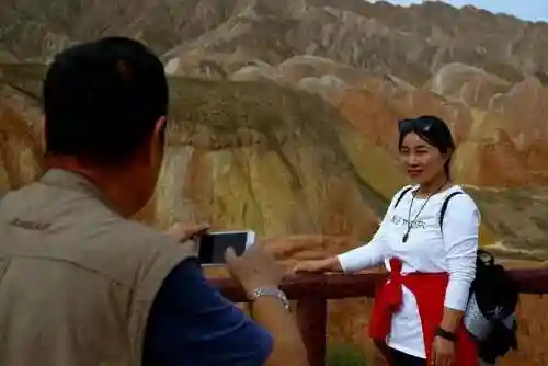 重生之我的纵意人生(重生之最强人生殷俊)