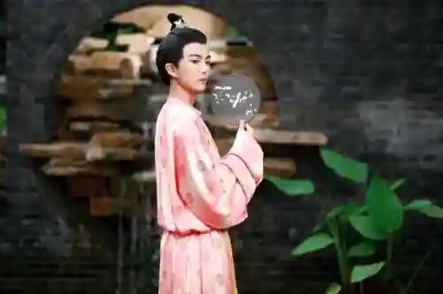 汉服朋友阵容怎么搭配图片(汉服怎么穿的)插图8