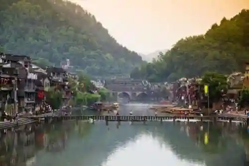 北派盗墓笔记阵容搭配(新盗墓笔记手游平民职业推荐)