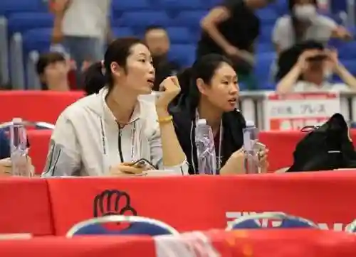 新手排球阵容搭配图文解析(排球新手注意事项)