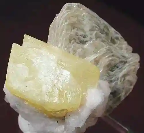 矿石种类大全(42种矿石标本图片)插图17