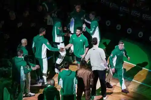 芝加哥公牛阵容搭配图最新(最强nba公牛队满图鉴能加什么)
