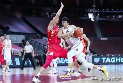 实战篮球阵容搭配图片大全(篮球阵容位置图解)插图8