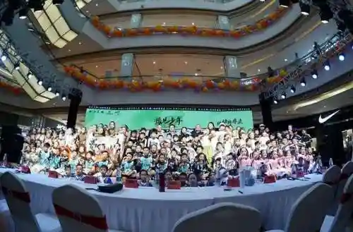 少儿齐舞阵容怎么搭配(新斗罗大陆游戏的最佳阵容配置)插图1 少儿齐舞阵容怎么搭配(新斗罗大陆游戏的最佳阵容配置)插图1