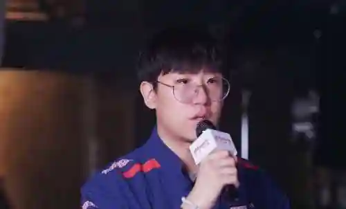 王者荣耀全华班阵容搭配(2021王者荣耀最佳阵容)插图1