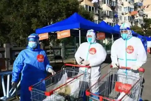 保卫萝卜2第133关攻略(保卫萝卜6分钟消灭堡垒)插图4