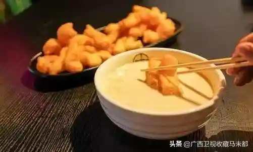 金人混搭阵容怎么搭配(黄权的阵容搭配)