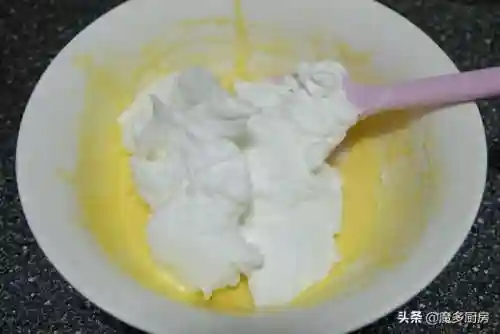 家做蛋糕的简单方法(蛋糕怎样做好吃又松软)插图9
