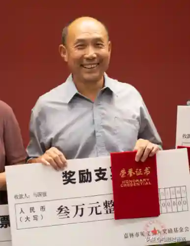 2022电视剧排名最火的前十位(2022评分最高的10部国产剧)插图28 2022电视剧排名最火的前十位(2022评分最高的10部国产剧)插图28