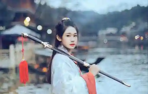 紫瞳捡漏王(低调赌石捡漏)