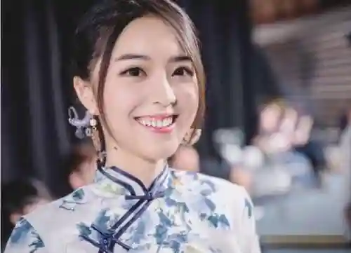 英雄联盟游戏解说(lol一进游戏的BGM)插图3