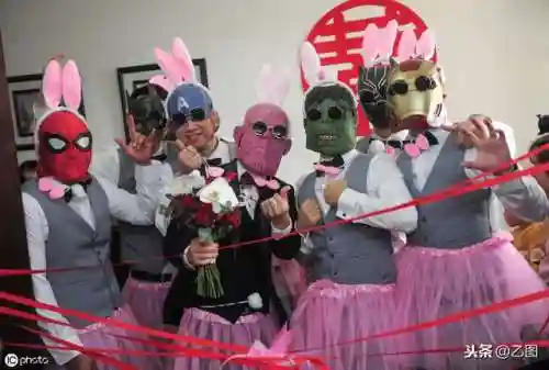 新郎伴郎接亲阵容搭配图(新郎婚礼服装搭配图片)插图4