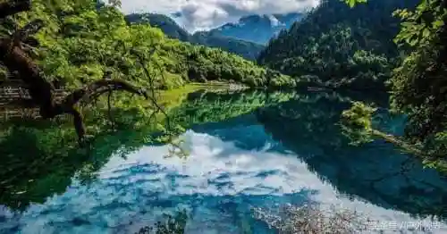 国内旅游必去十大景点推荐(一生必游国内10大景点)插图5