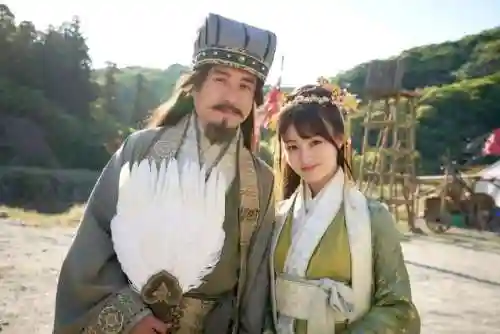 恶搞三国阵容搭配(拿下三国最强顶级阵容推荐)
