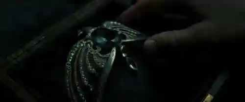 哈利波特伏地魔阵容搭配(和平精英哪些衣服搭配当伏地魔好)插图8