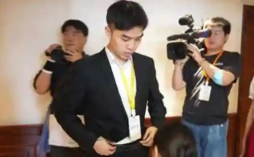 战胜制胜法宝搭配阵容推荐(裁决使阵容怎么搭配)