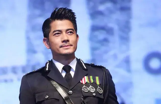 寒战3明星阵容搭配推荐(明星阵容最强大的一部电影)插图10 寒战3明星阵容搭配推荐(明星阵容最强大的一部电影)插图10