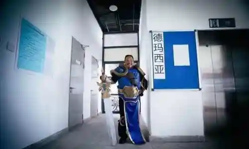 玩盖伦的人现实一帮都是废物(玩盖伦的都是弱智)