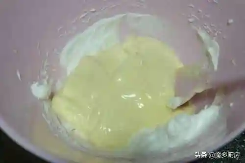 家做蛋糕的简单方法(蛋糕怎样做好吃又松软)插图11