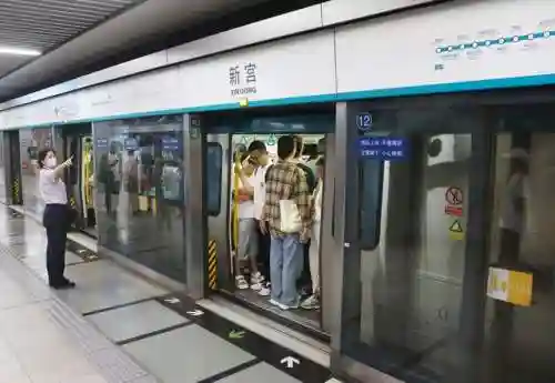 北京地铁4号线(北京地铁怎么买票)