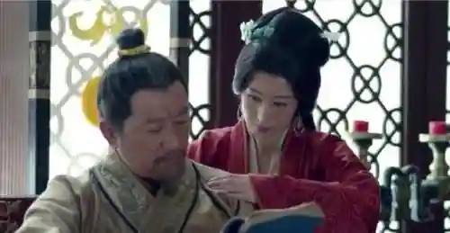 侍妃传后期阵容搭配(熹妃q传最强随从阵容)插图1