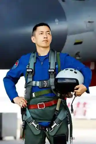 飞行员阵容搭配图(地下城堡214图阵容搭配)插图7 飞行员阵容搭配图(地下城堡214图阵容搭配)插图7
