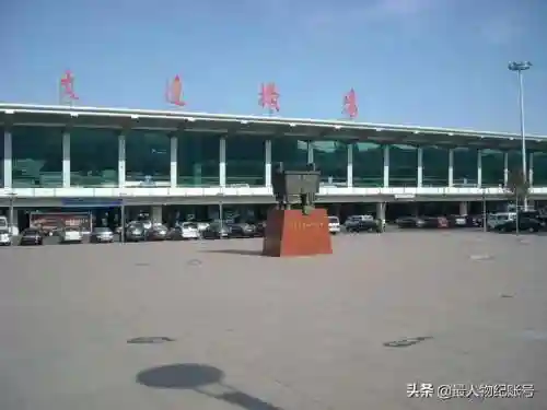 140人飞机遇难(载有100人的飞机坠毁)插图19