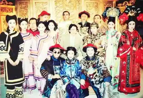 1992周星驰演鹿鼎记第一部(周星驰版鹿鼎记阿珂是谁演的)插图2